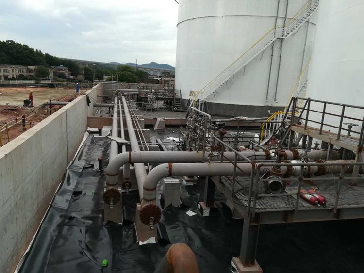 土工膜在油廠儲油罐中用多厚的合適？